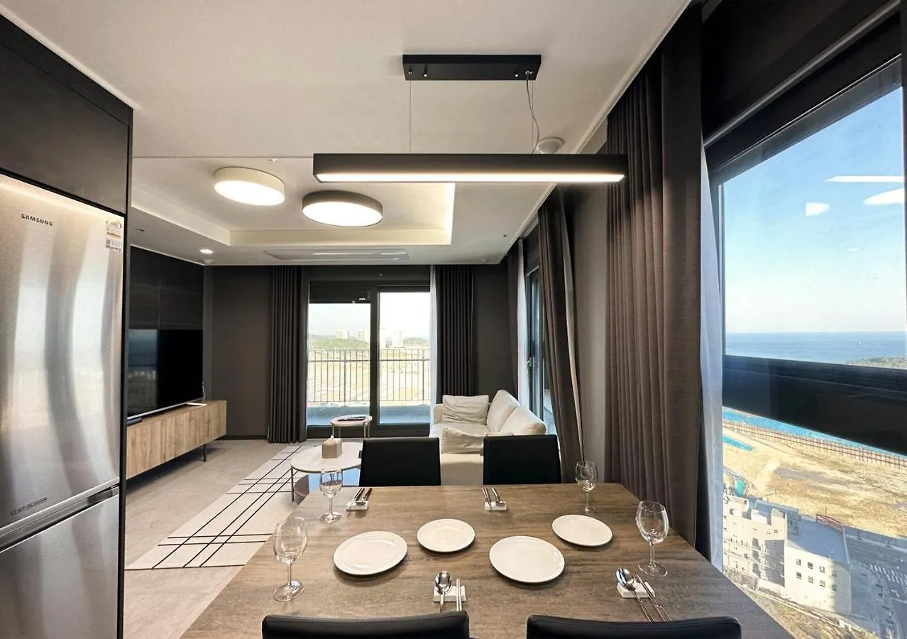 Aparthotel Y Collection By Uh Flat Osiria Busan 0*,