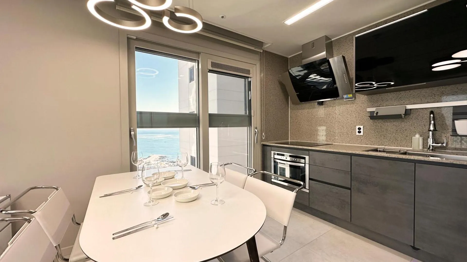 Y Collection By Uh Flat Osiria Aparthotel Busan 0*,