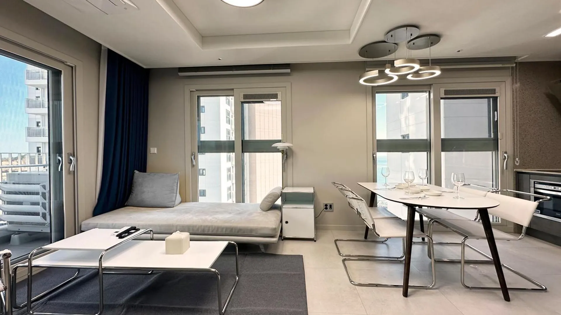 Y Collection By Uh Flat Osiria Aparthotel Busan