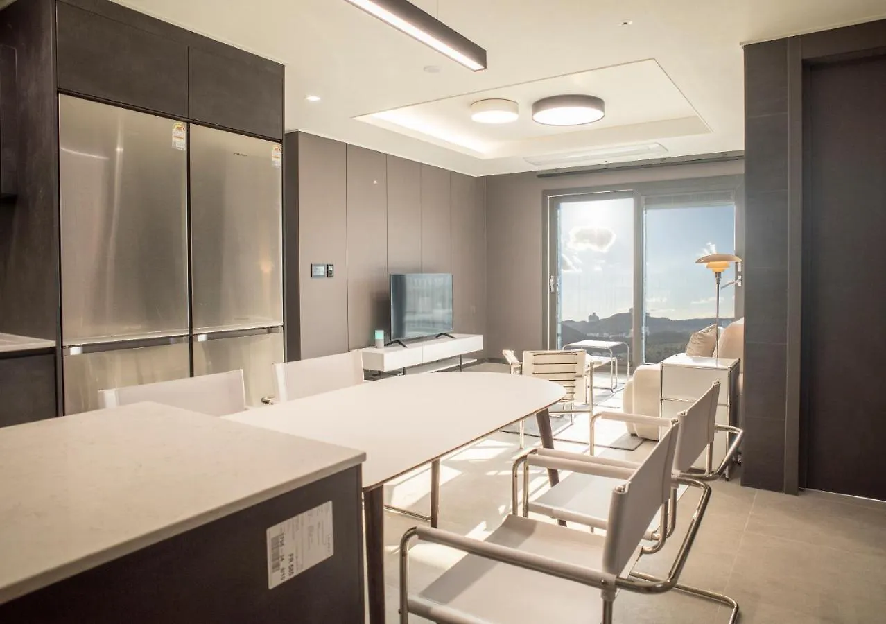 Y Collection By Uh Flat Osiria Aparthotel Busan