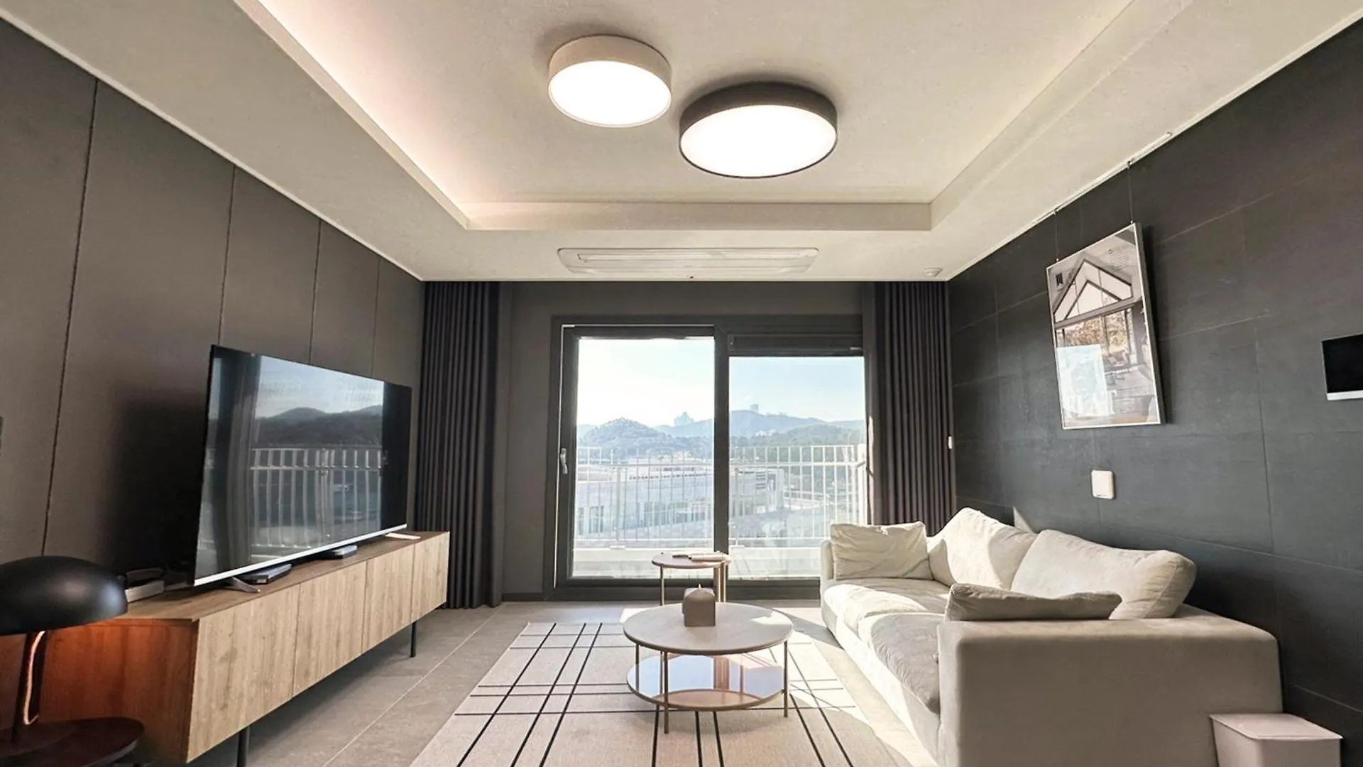 Y Collection By Uh Flat Osiria Aparthotel Busan